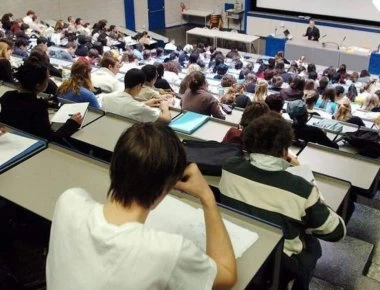 Το γραπτό ενός φοιτητή επιφύλασσε μία πραγματική έκπληξη για τον καθηγητή που το διόρθωσε (φώτο)